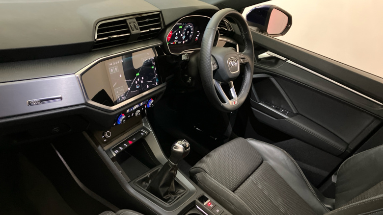 Audi Q3 35 TFSI S Line 5dr Petrol Estate